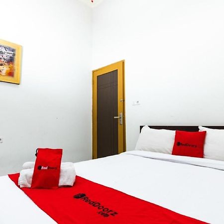 Reddoorz @ Hertasning Area 2 Makasar Exteriér fotografie